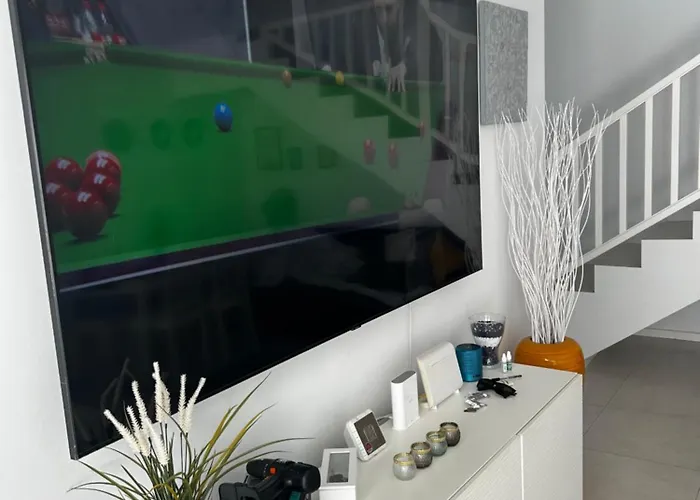 Rosa Luxury 2 Bed 2 Bath With Private Pool, Patio Villa Playa Blanca (Lanzarote)