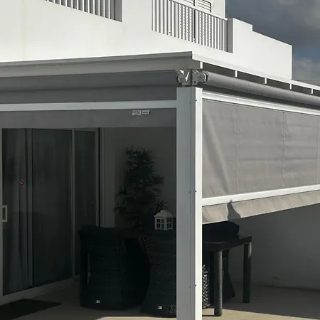 Rosa Luxury 2 Bed 2 Bath With Private Pool, Patio * Playa Blanca (Lanzarote)