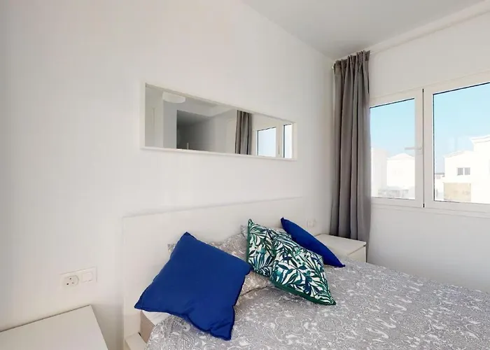 Rosa Luxury 2 Bed 2 Bath With Private Pool, Patio * Playa Blanca (Lanzarote)