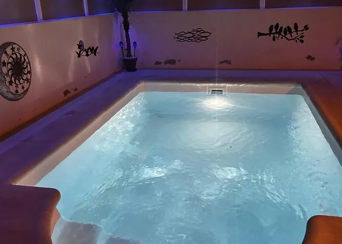 Rosa Luxury 2 Bed 2 Bath With Private Pool, Patio * Playa Blanca (Lanzarote)